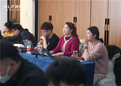 【幸福年】j9九游会总裁魏金华温暖回顾“幸福文化”的历程